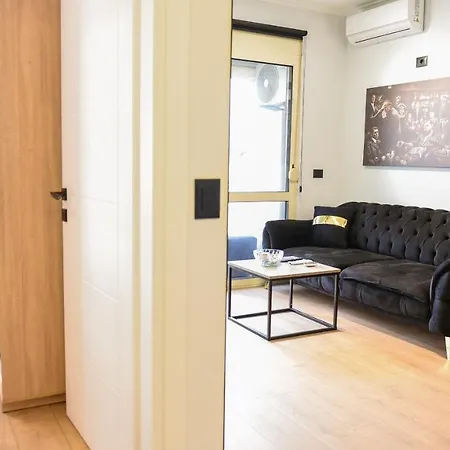 Matisse No8 - One Bedroom With Parking * Tirana