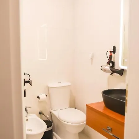 Matisse No8 - One Bedroom With Parking