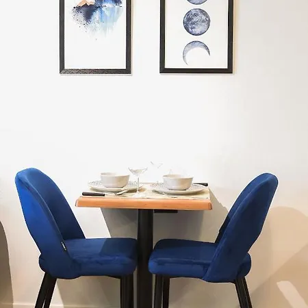 公寓 Matisse No8 - One Bedroom With Parking *