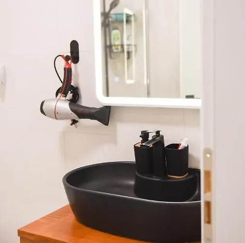 Lägenhet Matisse No8 - One Bedroom With Parking *