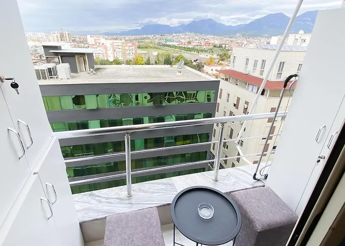 Matisse No8 - One Bedroom With Parking * Tirana