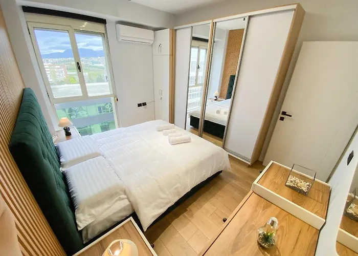 Matisse No8 - One Bedroom With Parking Apartment *