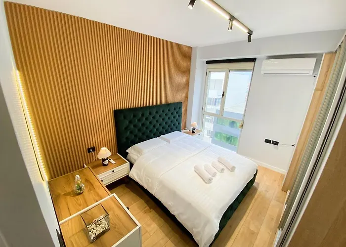 Matisse No8 - One Bedroom With Parking Lägenhet *