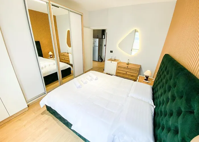 Matisse No8 - One Bedroom With Parking Apartment Tirana