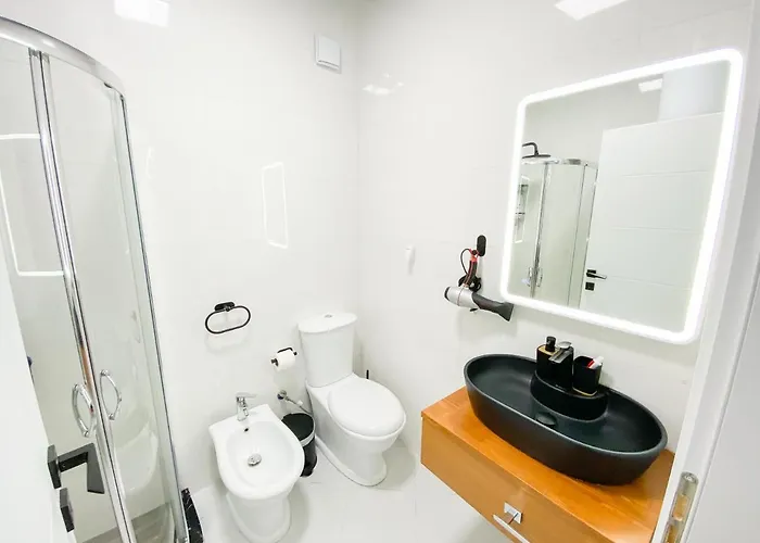 Apartment Matisse No8 - One Bedroom With Parking Tirana